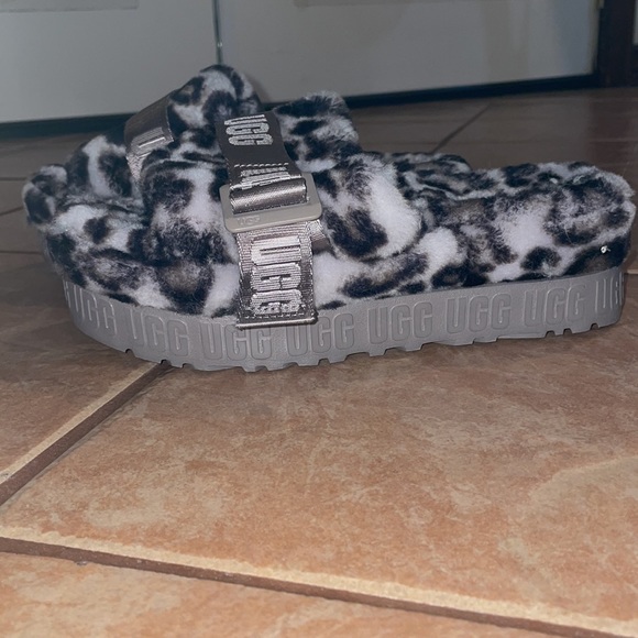 UGG fluffita panther print sandals - Picture 3 of 4